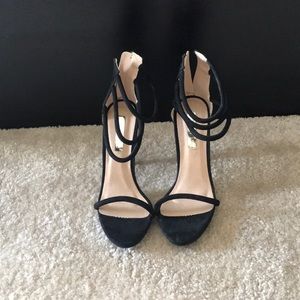 Black heels open toed